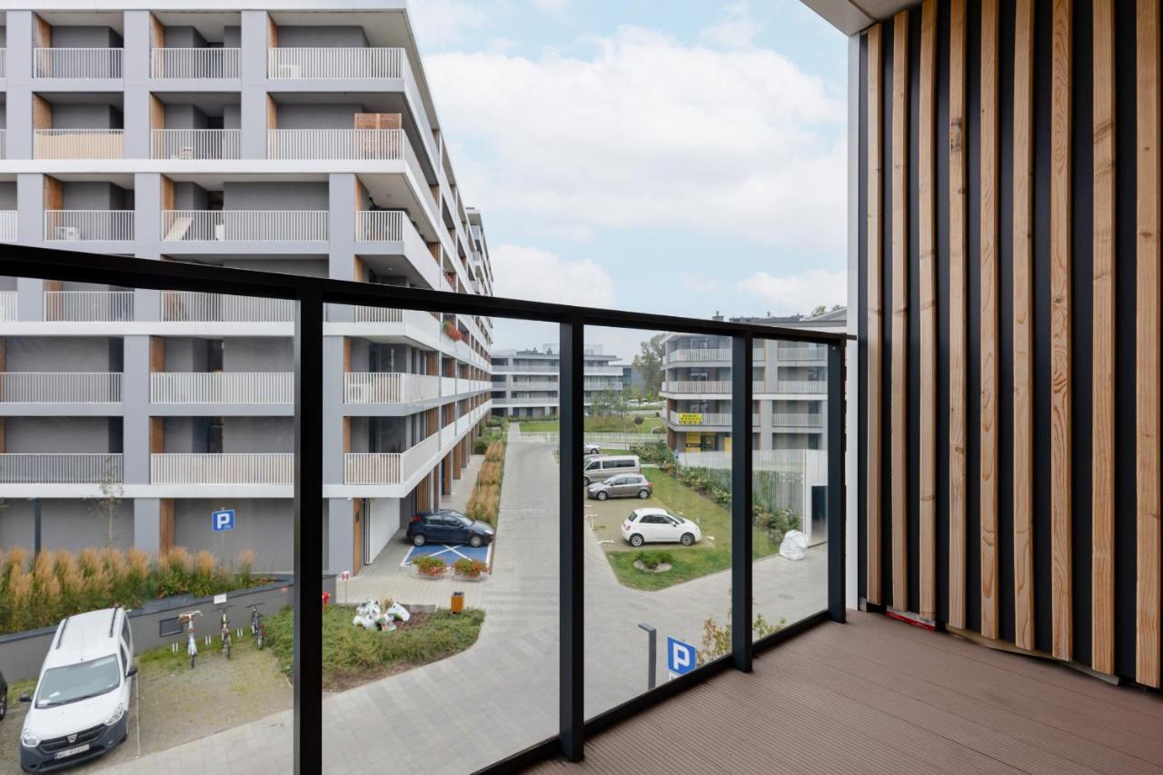 Studio With Balcony Warsaw Kokoryczki By Noclegi Renters 외부 사진