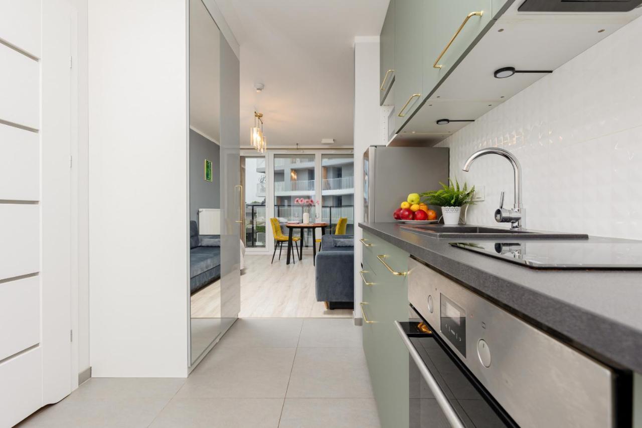 Studio With Balcony Warsaw Kokoryczki By Noclegi Renters 외부 사진